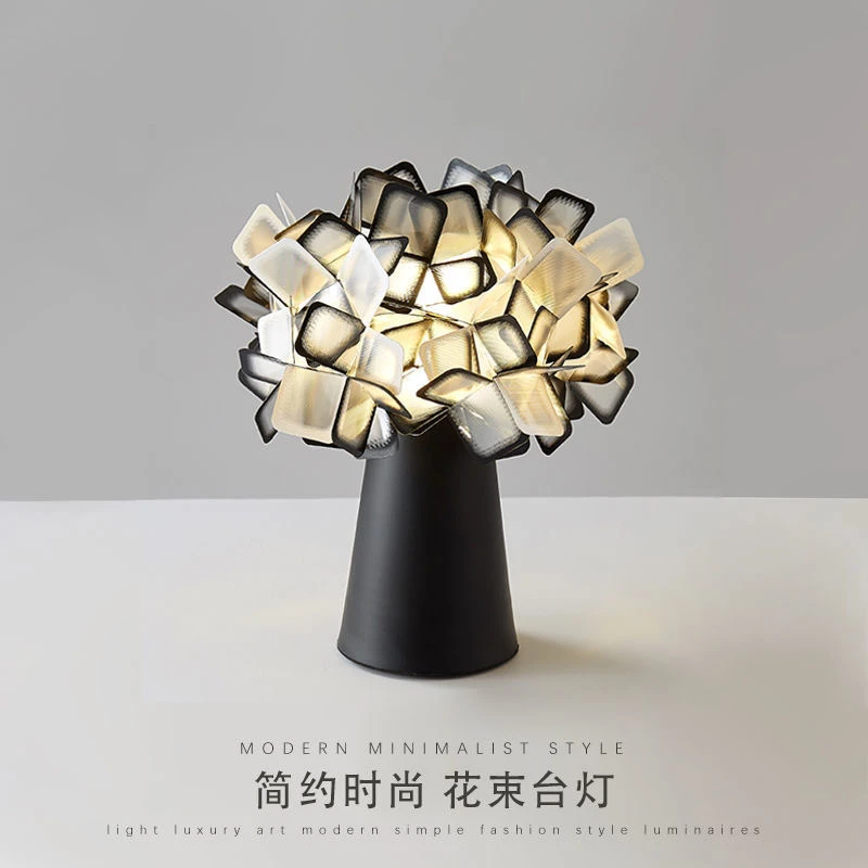 卧室床头灯意大利设计师款花朵台灯简约现代创意花型客厅装饰台灯