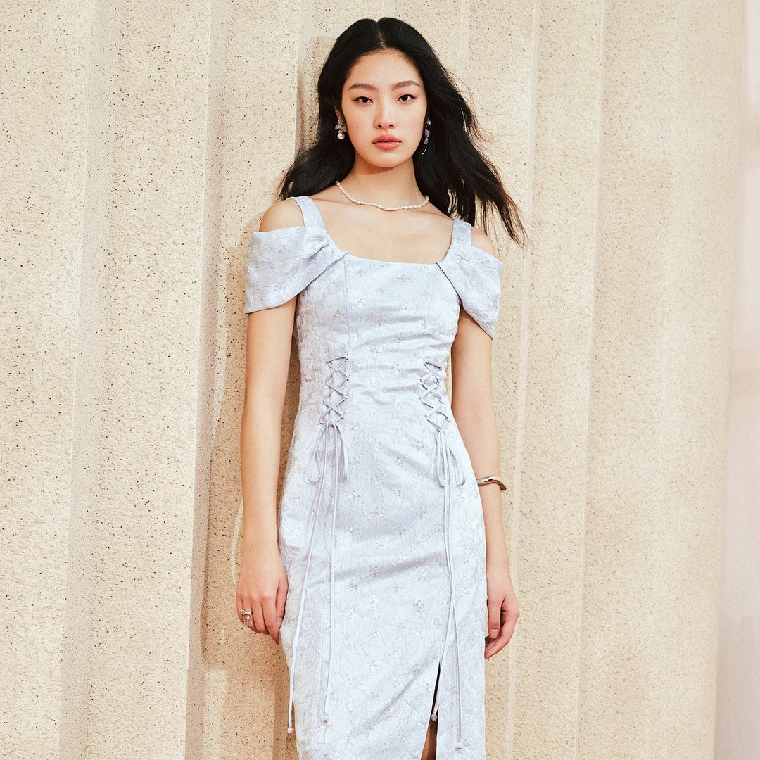 【千颂妮专属】MAXRIENY复古优雅感收腰开叉钉珠连