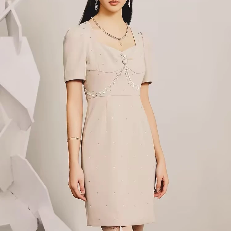 【诗语专属】MAXRIENY复古简约通勤风燕麦色烫钻连衣裙春新款