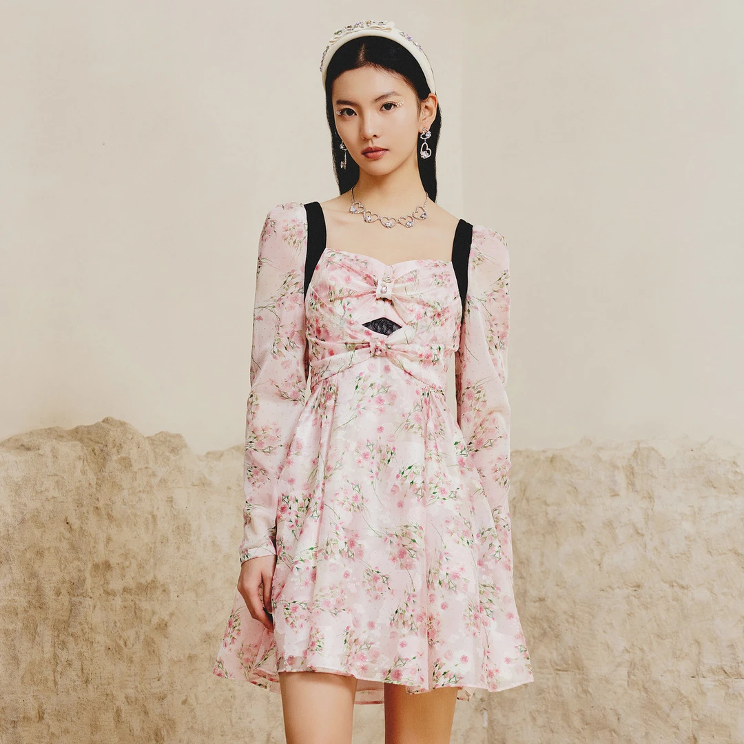 【若谷大大】MAXRIENY春日少女感桃花公主连衣裙露背小心机裙