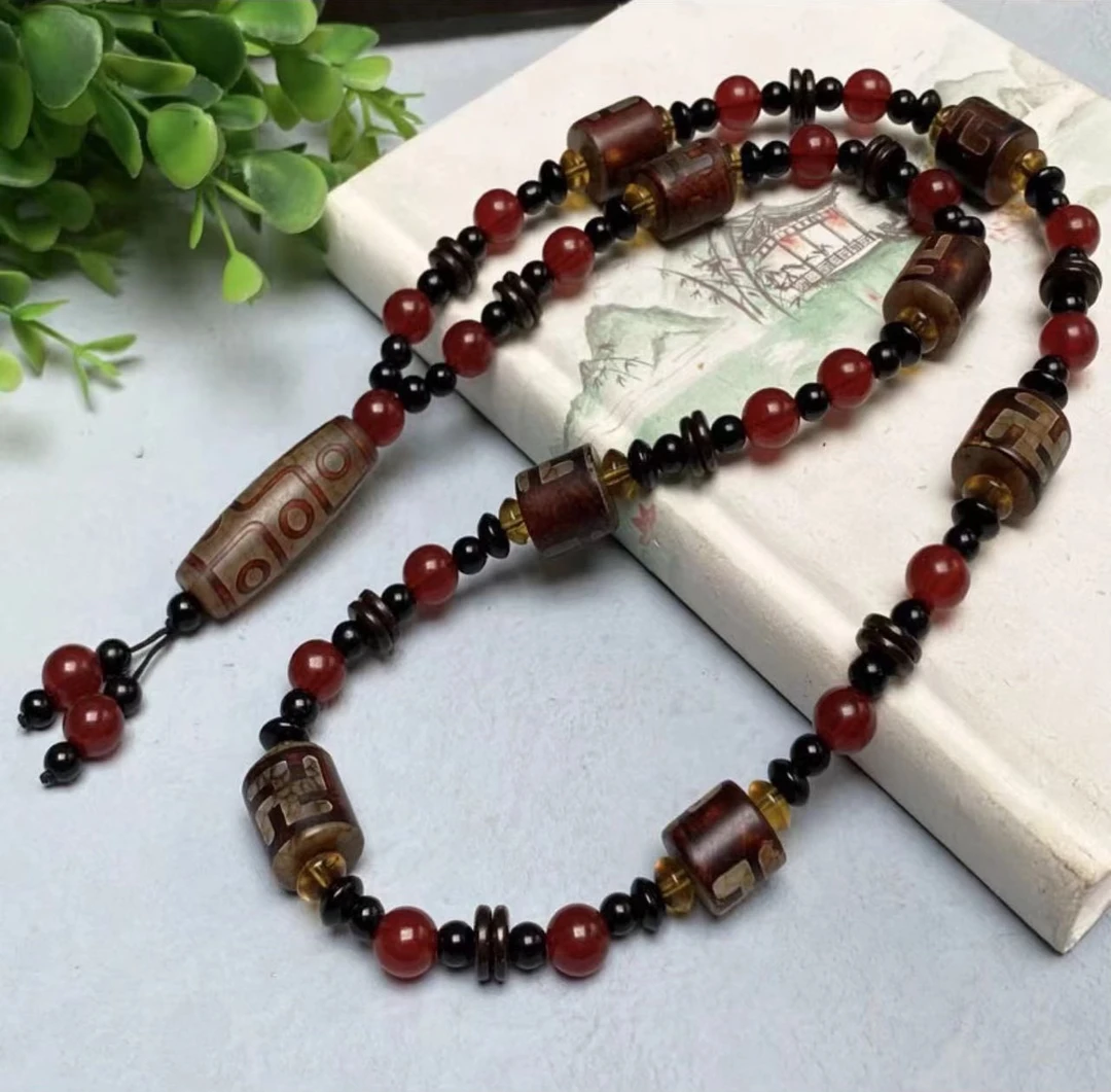 老藏式九眼万字玛瑙项链