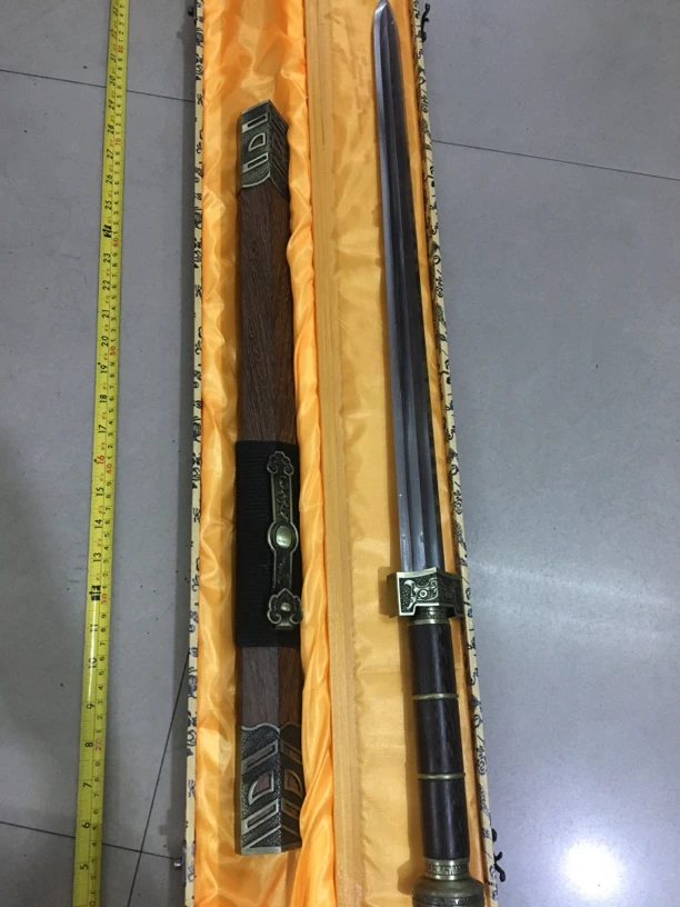 636龙泉市合金花梨木高猛钢汉剑未开刃