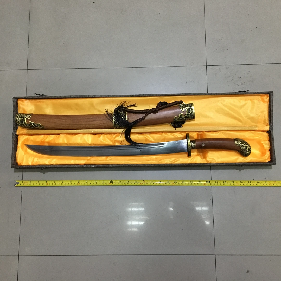 122龙泉市黄铜装具酸枝木鞘柄中清 未开刃