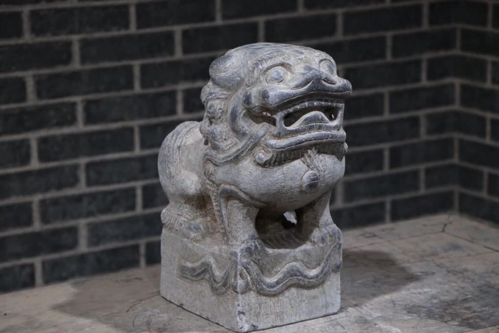 【山西青石雕刻中堂狮子摆件】长26厘米，宽14厘米，高30厘米！