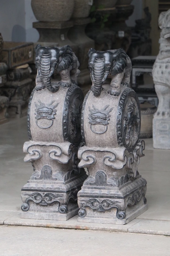 【天然青石大象抱鼓门墩摆件】长37厘米，宽23厘米，高80厘米！