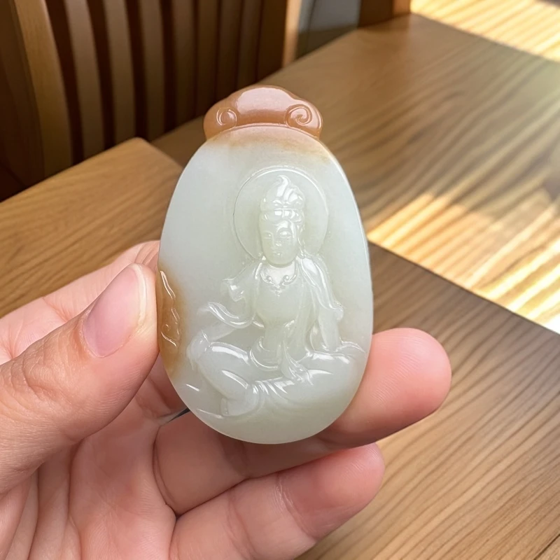 和田玉观音挂件 俏色