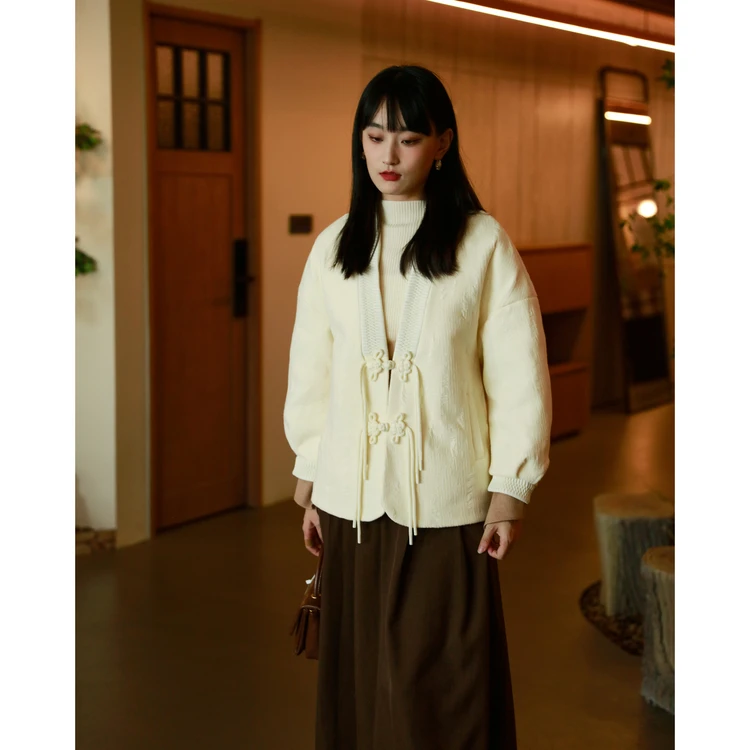 西町村屋外套女2023冬季新中式国风盘扣简约中长款外搭AD8219021