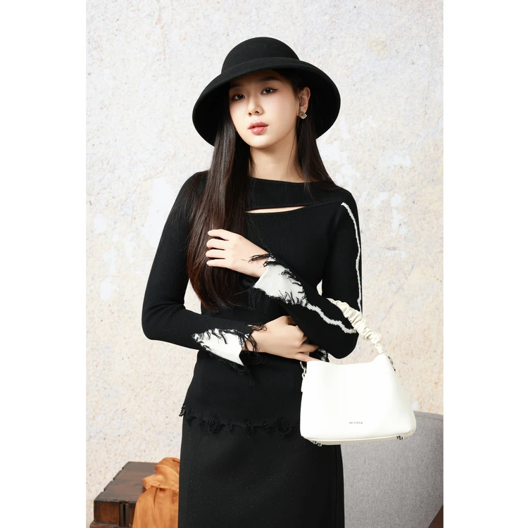 西町村屋流苏撞色针织衫女装秋冬新款气质修身拼接毛衫XH9D10134