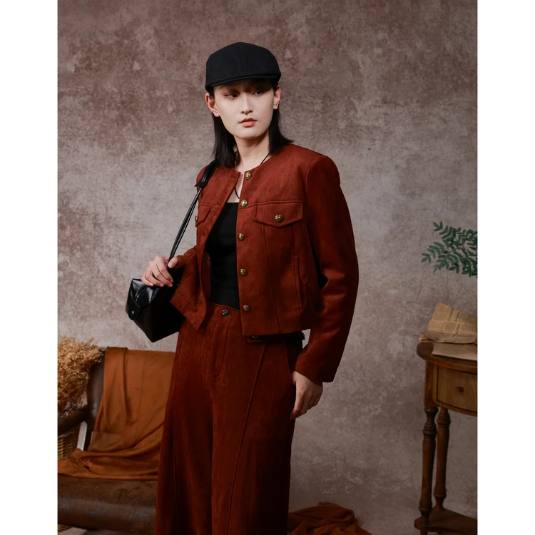 西町村屋气质款麂皮绒外套女秋冬新款复古短款气质上衣XH9D10372