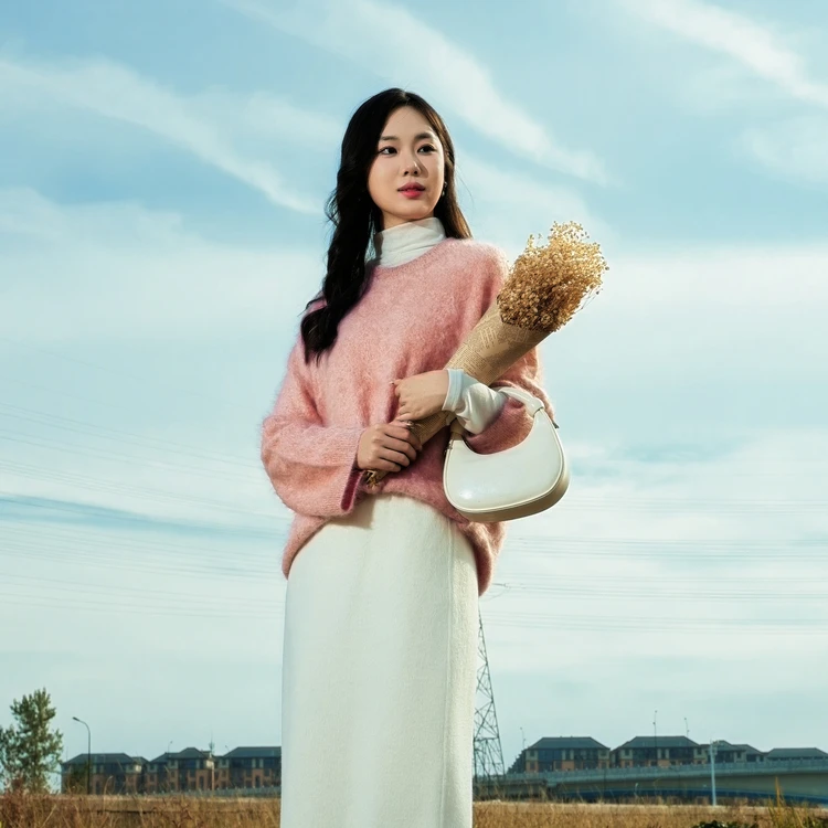 西町村屋宅慧影羊绒花纱毛衣女秋冬新款休闲宽松针织衫ZX9D10347