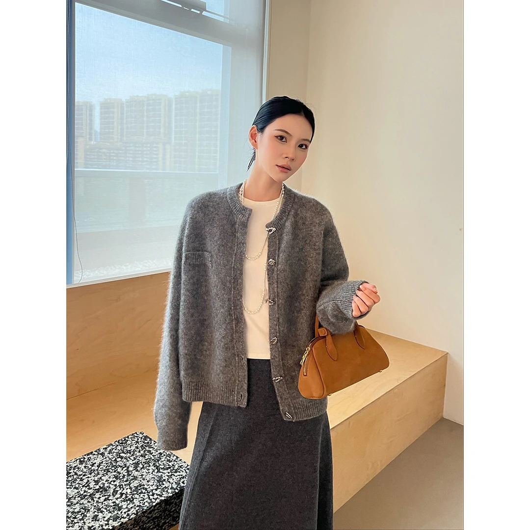 SOLSOL-VIKTORIACHAN设计师品牌24秋圆领单排扣开衫240603PVK008