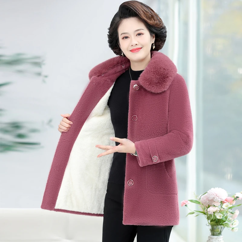 妈妈水貂绒外套秋冬装2022新款中老年女冬季洋气加绒加厚毛呢大衣