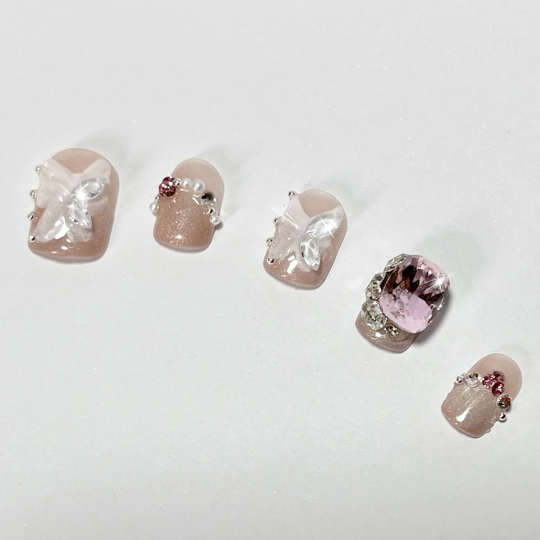 手绘蝴蝶立体小钻细闪反法式珍珠手工穿戴甲