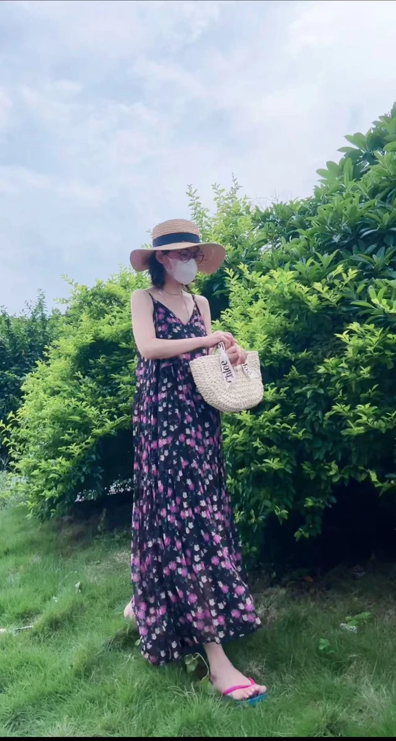 【紫花】V领洋气显瘦吊带连衣裙