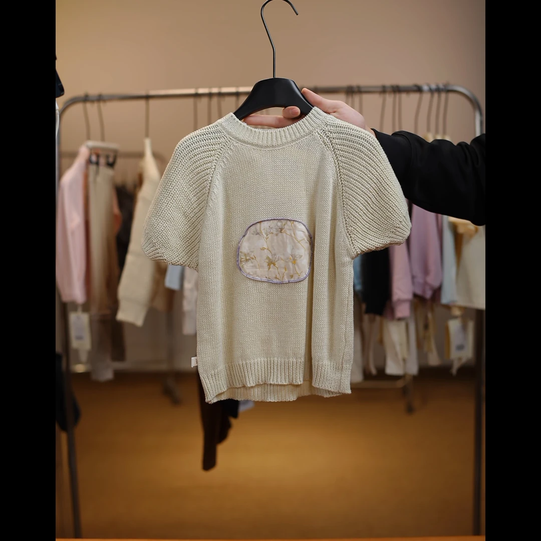 C4142 [BKT] 韩版贴布针织短袖