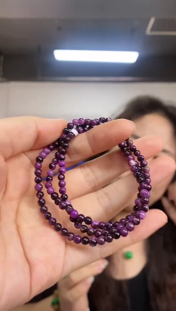 【闪购商品】苏纪石（舒俱来）手串未镶嵌多样性发其一，颜色微差
