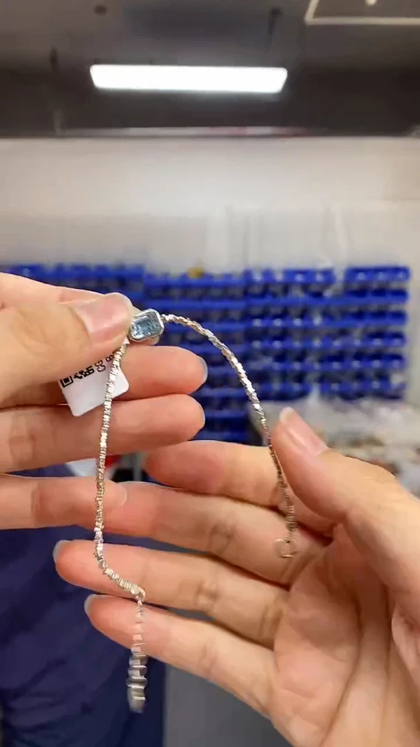 【闪购商品】托帕石手链银S925镶嵌多样性发其一