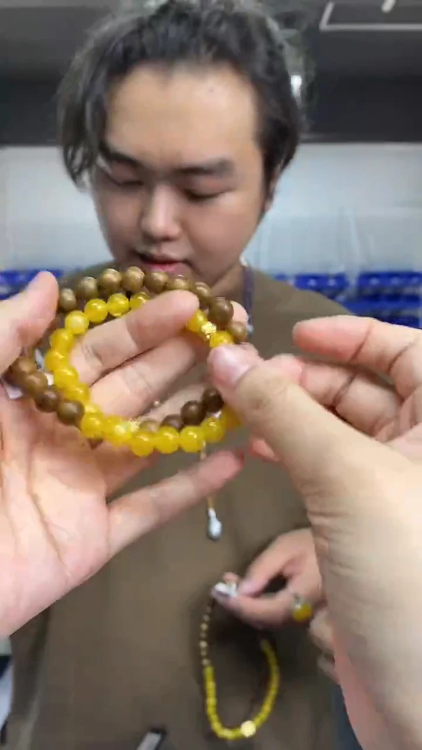 【闪购商品】蜜蜡裸石未镶嵌多样性发其一