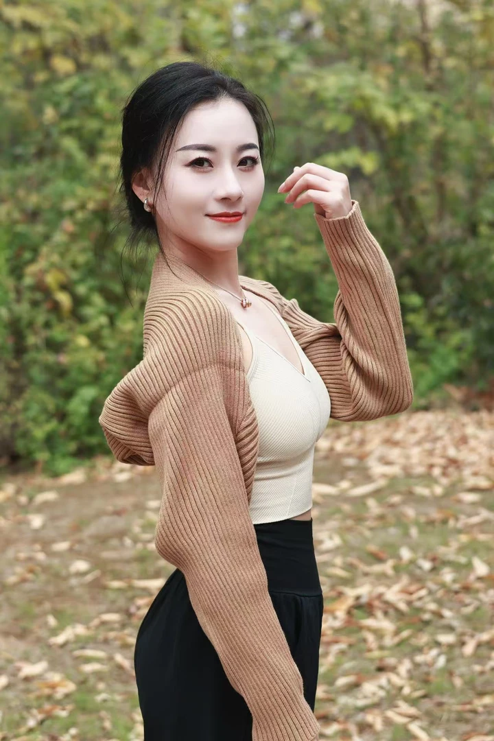 珊珊老师同款韩国小众add包肩毛衣‘不掉肩哦’