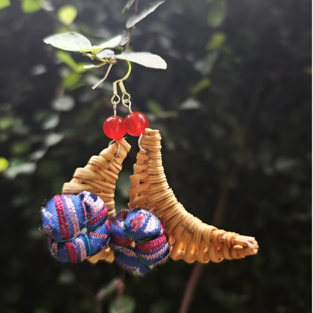 非金属布艺耳饰 复古森系小众壮锦手工耳环时尚民族风百搭气质