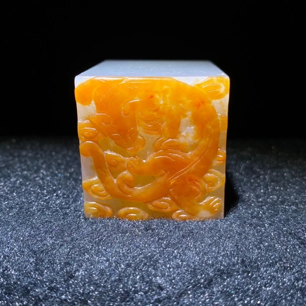 臻藏（8A级）和田白玉螭龙印章2411190008