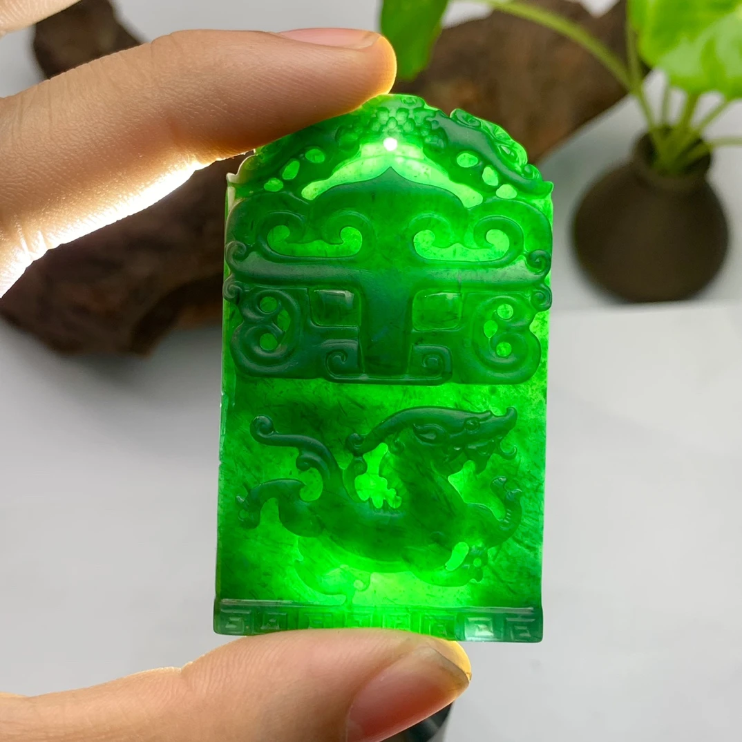 天然翡翠A货墨翠《仿古龙牌》顺丰特快立体雕刻高冰精雕