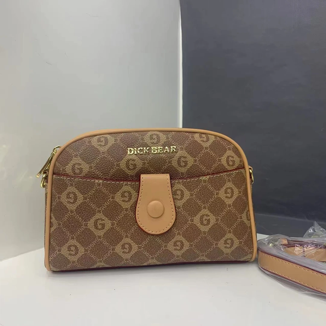 DICK BEAR/迪克熊9827新款时尚双拉链多隔层斜挎包小熊多层手机包