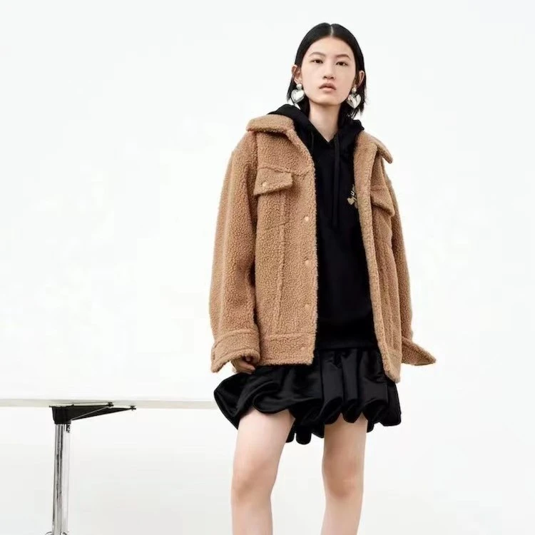 悦享女装2023冬季新款廓形工装风高奢小香风保暖外套泰迪服