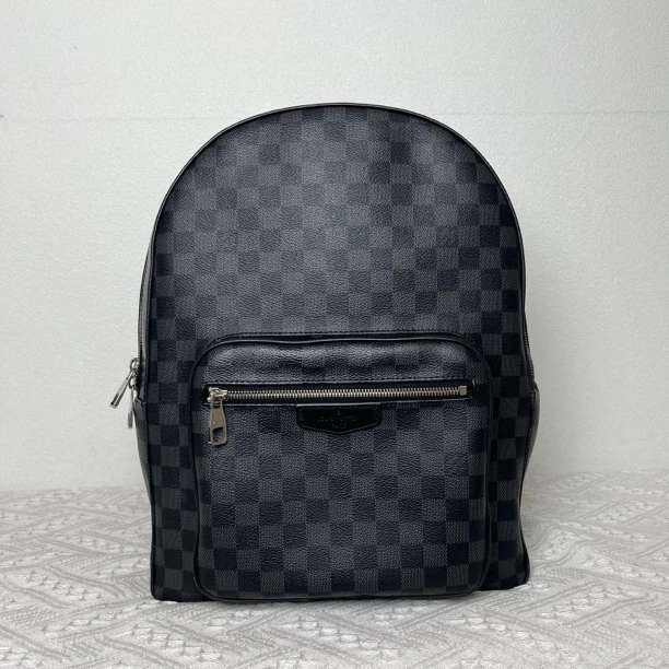 95新 LouisVuitton/路易威登 4188/4043/7747时尚黑棋盘格双肩包