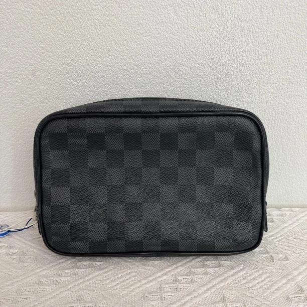 99新 LouisVuitton/路易威登 3506/时尚黑棋盘格豆腐小号手拿包