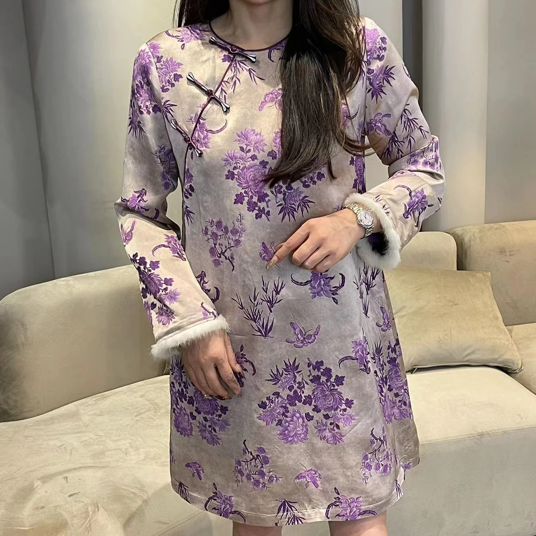 （现货）QNH-香云纱暗香疏影彩绘毛袖旗袍