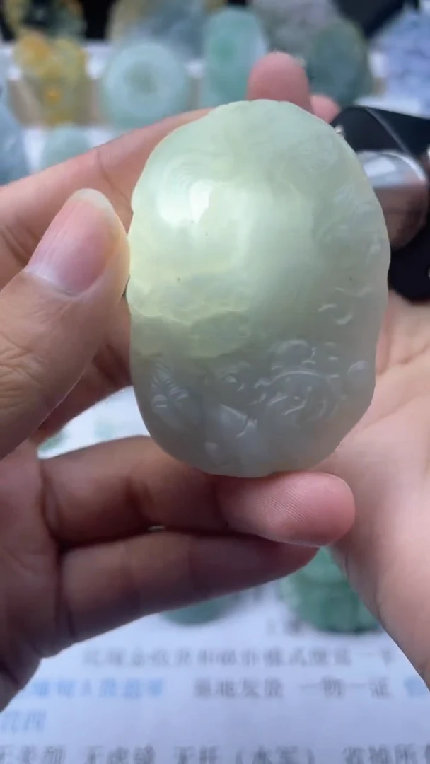 【闪购商品】定制翡翠未镶嵌龙牌