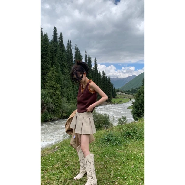 【赵小小yimao】6212 精致V领显瘦优雅气质撞色钩花背心马甲上衣女