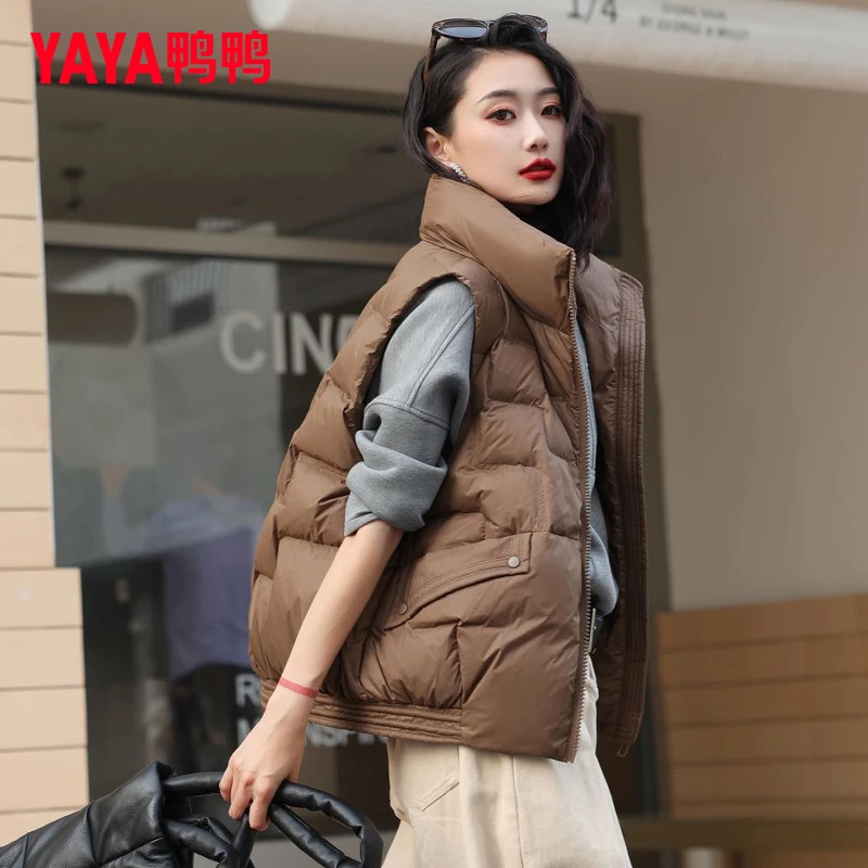 鸭鸭2023秋冬新款女款马夹无袖立领背心韩版宽松显瘦短款羽绒马甲