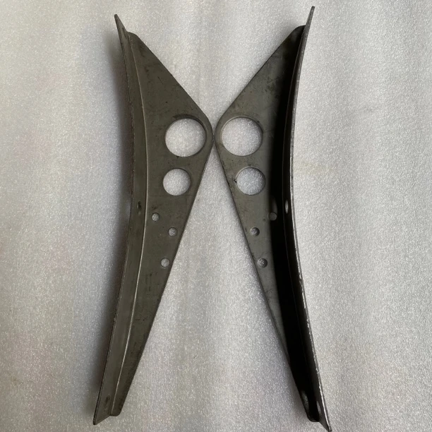 大货车挡泥板固定支架后轮挂车挡泥板固定架加厚通用型挡泥皮支架