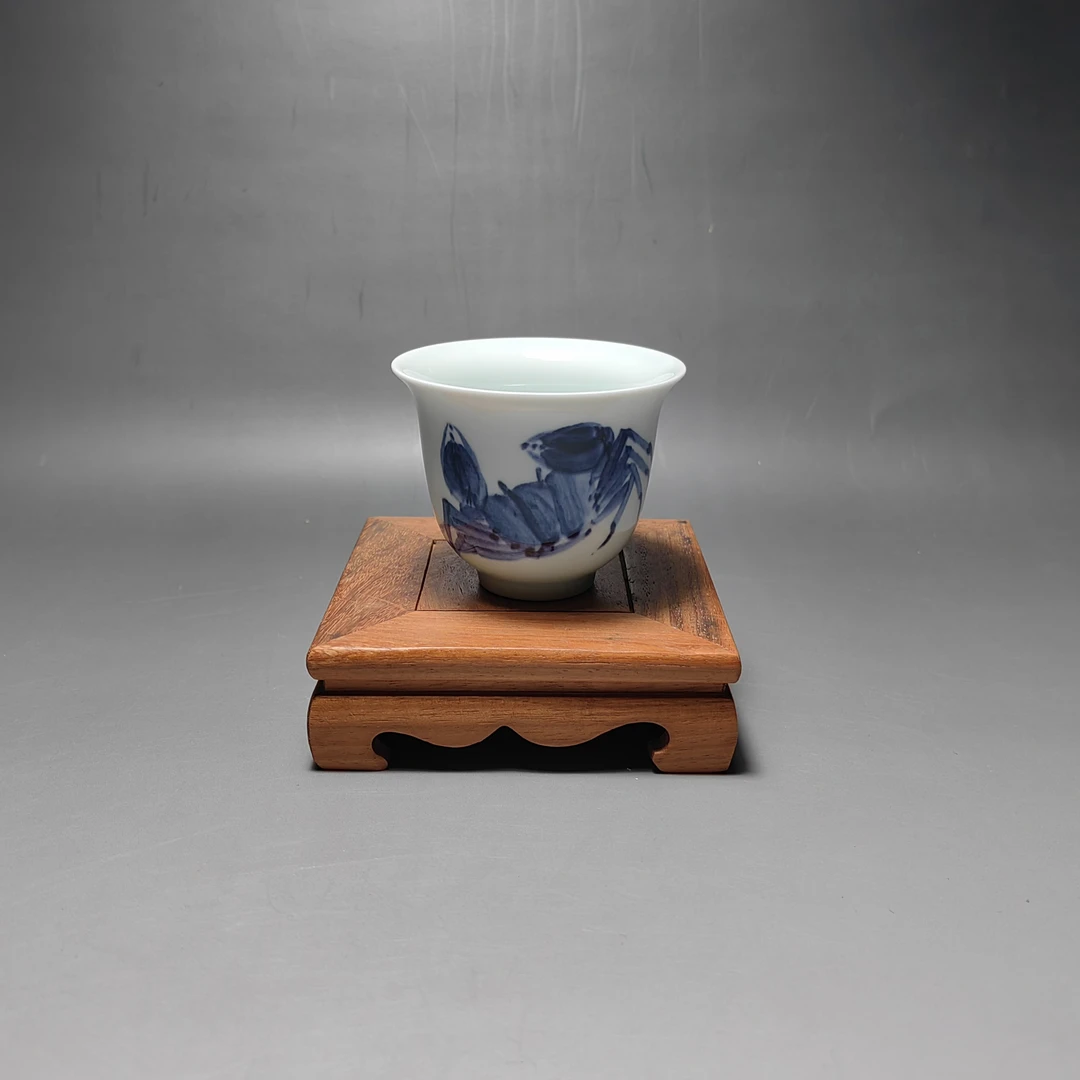 省名人正高朱国强手绘青花螃蟹茶杯