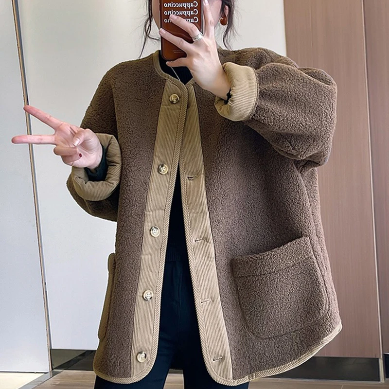 秋冬大码200斤胖妹妹洋气减龄百搭显瘦加厚短款颗粒绒毛毛外套女