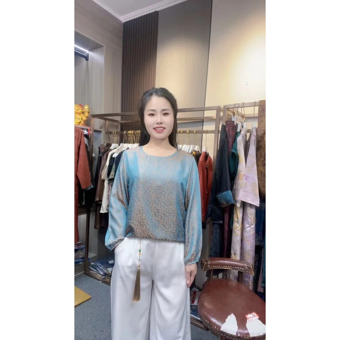 【锦上添花】丝滑百搭印花上衣圆领长袖气