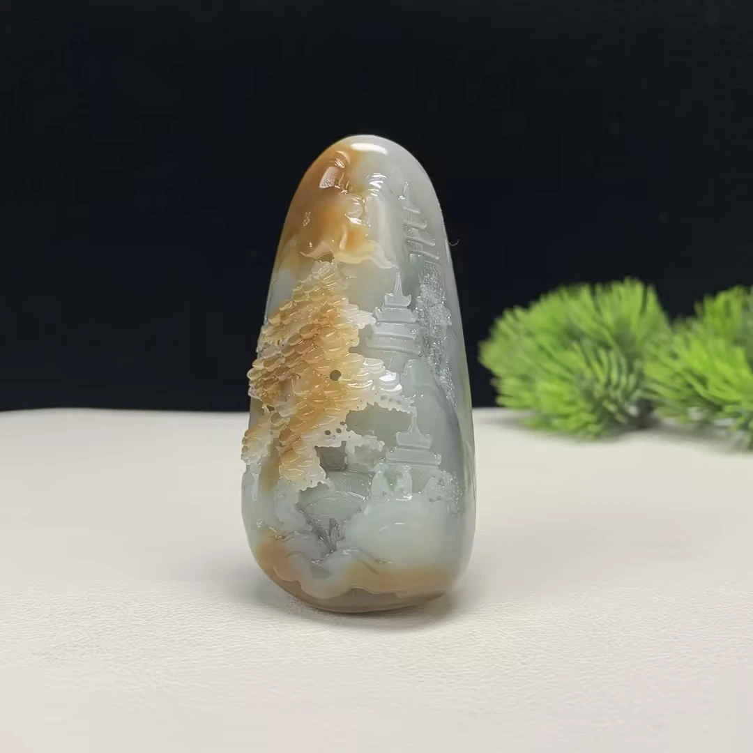 【豫人豫品】 和田玉楼兰三彩俏色三色山水j3252