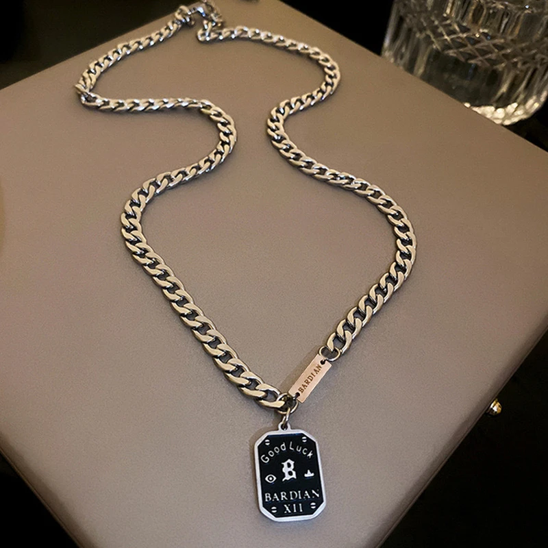 钛钢项链 好运铭牌项链男女ins冷淡风小众情侣吊坠个性嘻哈锁骨链