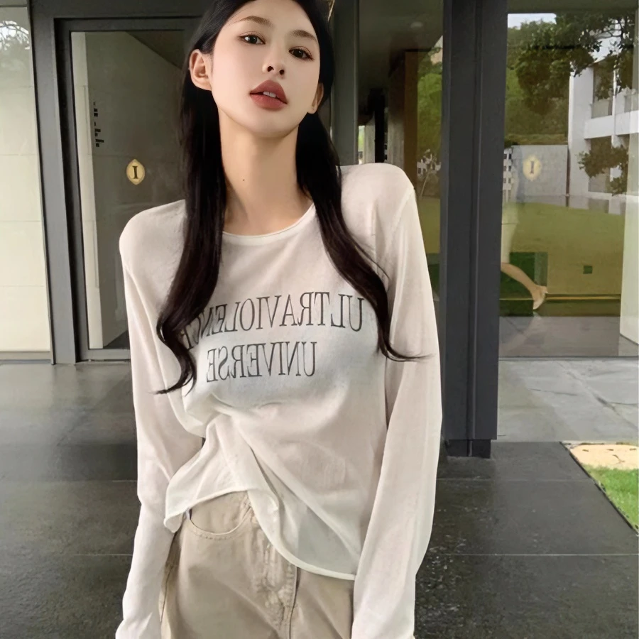 字母冰丝长袖T恤女夏季时髦洋气薄款慵懒风宽松显瘦防晒罩衫上衣