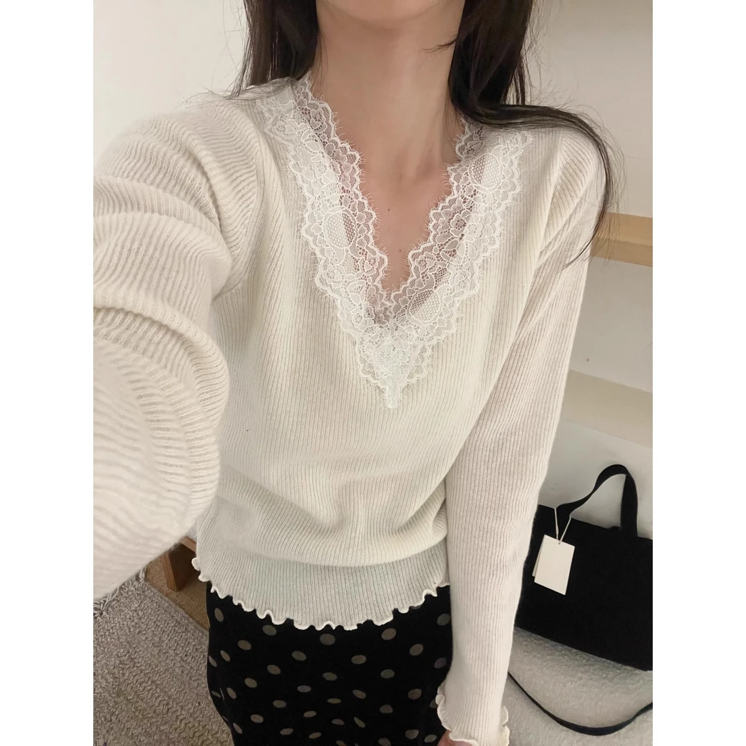 秋冬高级感内搭网红时髦洋气木耳边蕾丝拼接毛衣女内搭针织衫上衣