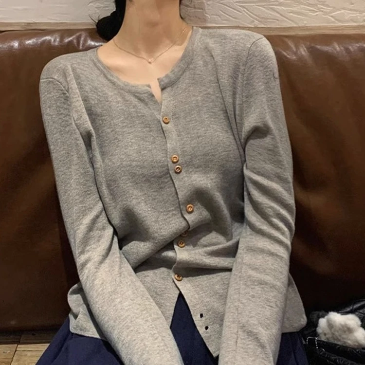 早秋女装外穿时髦洋气灰色开衫网红款外套薄款长袖针织衫外搭上衣