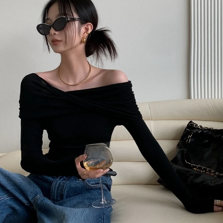 秋装女士毛衣内搭长袖早秋一字领露肩修身显瘦法式打底针织衫上衣