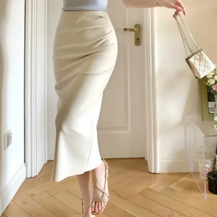 高档洋气百搭半身裙裙子女款爆款2025夏季新款高腰显瘦气质包臀裙