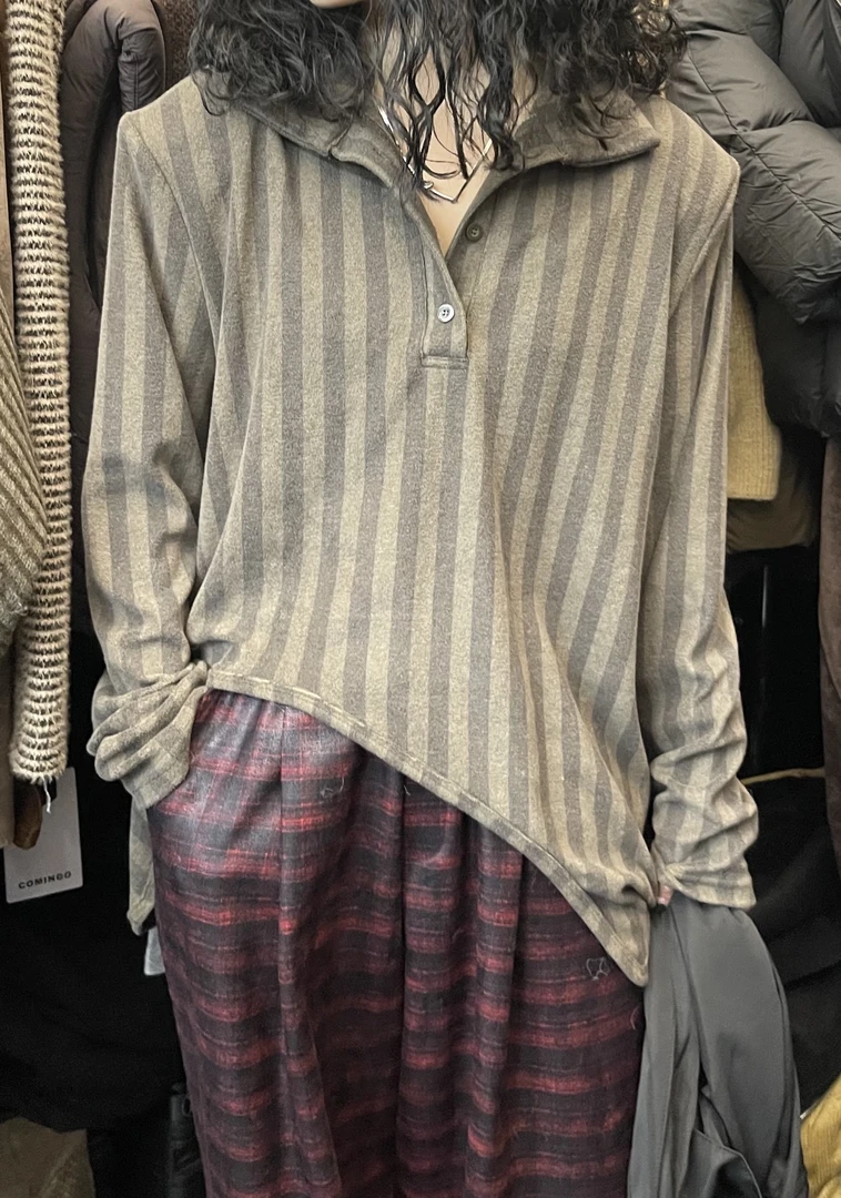 有货小木南#30655秋季福利垫肩不规则磨毛条纹上衣，短：45长68cm