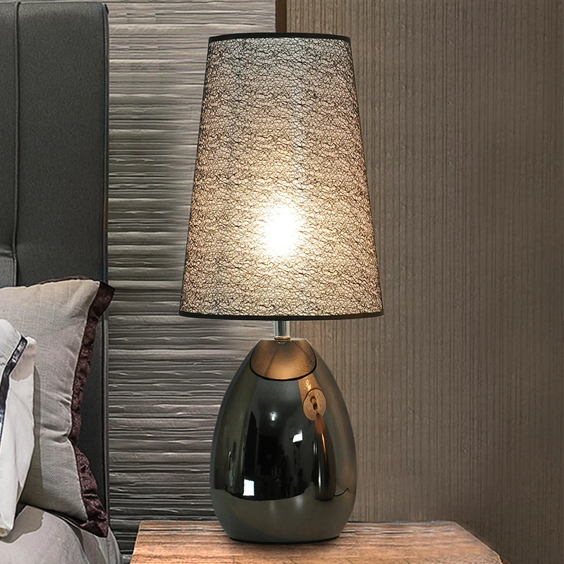 极简触摸调光台灯现代简约卧室轻奢北欧家用节能高颜值装饰床头灯