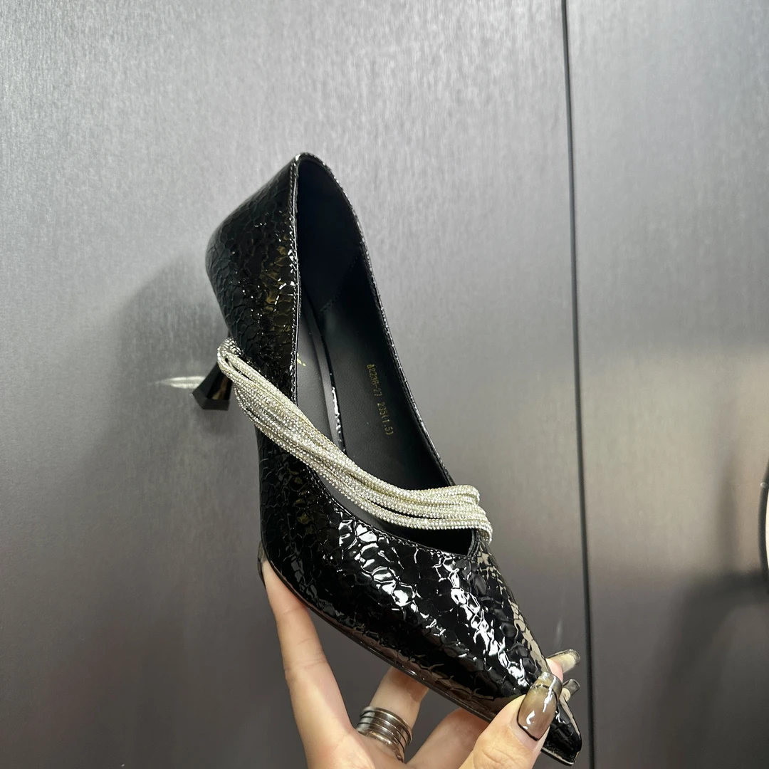 【素素家】2024气质时尚百搭女士银色细跟尖头浅口高跟鞋