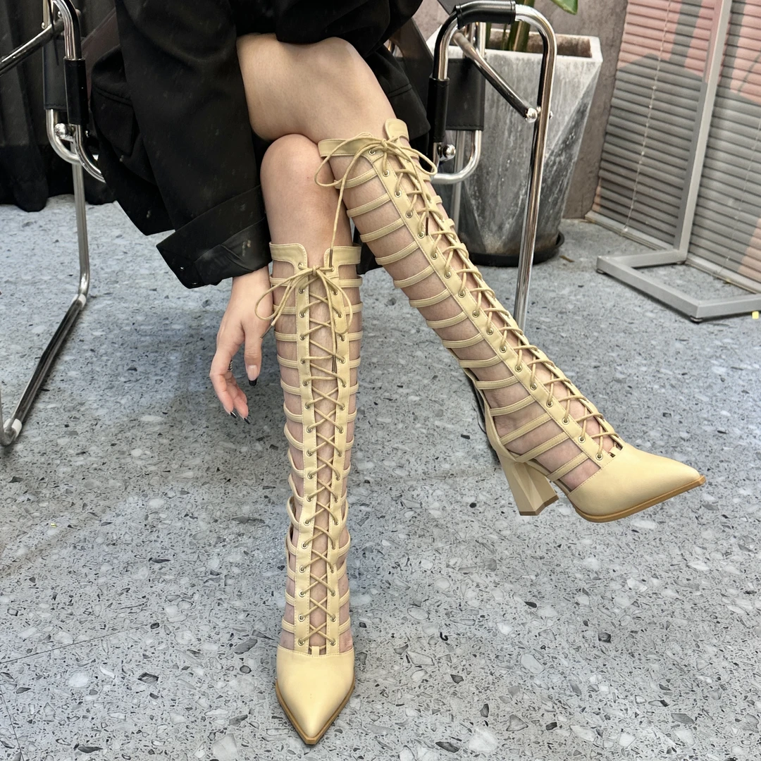 【素素家】春夏爆款经典版尖头粗跟高筒罗马长靴镂空性感网红