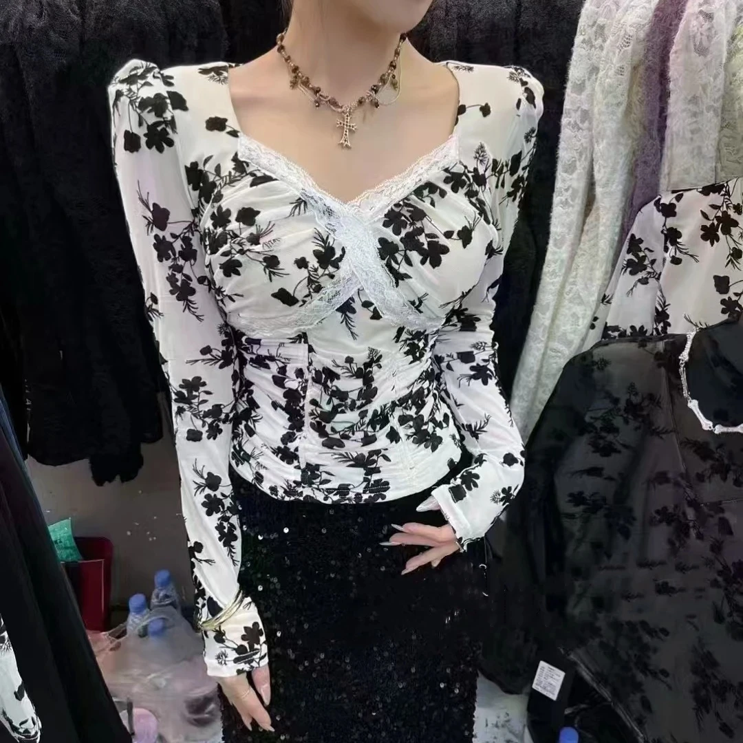 欧货高端高级感双层网纱上衣新款拼接蕾丝黑色感褶皱修身打底小衫